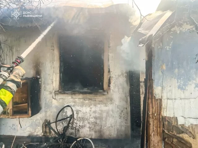 image У селі Лагодів на Золочівщині загорівся житловий будинок
