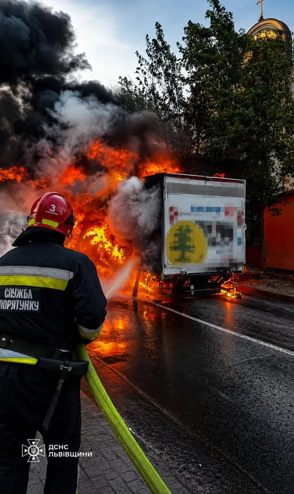 image У Львові під час руху загорілася вантажівка MAN на вул.