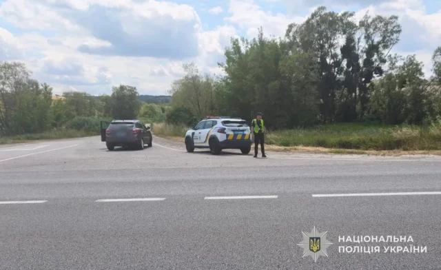 image На трасі Київ–Чоп біля Загірців травмувалися водій і пасажирка Honda