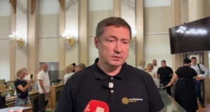 Ветеранам та родинам загиблих Захисників зі Львівщини вручили сертифікати на житло