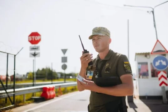 Черги на кордоні: які пункти пропуску перевантажені на вʼїзд в Україну