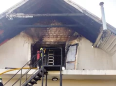 У Дрогобичі рятувальники не дали вогню знищити будівлю У Дрогобичі рятувальники не дали вогню знищити будівлю