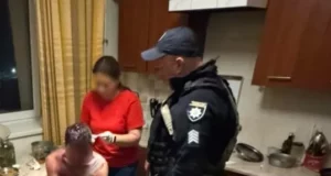 У Львові на вулиці Шевченка під час конфлікту поранили чоловіка ножем
