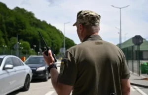 На кордоні з Польщею перевантажені пункти пропуску «Грушів» та «Краківець»