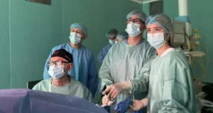 У Львові прооперували жінку, в якої майже половина шлунка змістилася в грудну порожнину