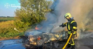 Поблизу села Муроване загорівся легковий автомобіль