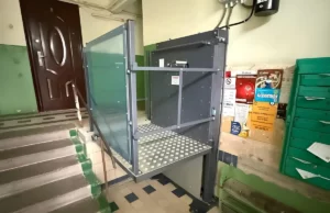 У Львові з початку року встановили 37 підйомників для людей з інвалідністю