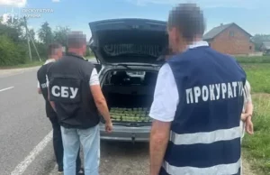 На Львівщині підсудного за крадіжку нафти підозрюють в організації переправлення ухилянта до Румунії На Львівщині підсудного за крадіжку нафти підозрюють в організації переправлення ухилянта до Румунії