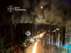 У Шептицькому загорілися гаражі: вогнеборці врятували кооператив від поширення вогню