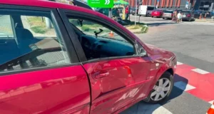 У Львові травмувалися мотоцикліст і 14-річний пасажир через зіткнення з Chevrolet