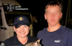 У Зимній Воді рятувальники витягнули кота з п’ятиметрової шахти