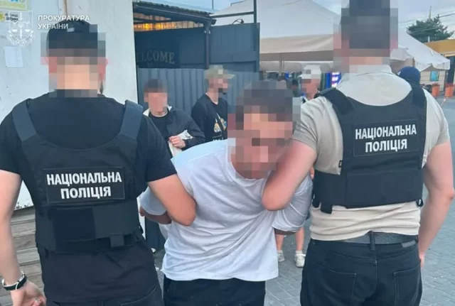 image У Львові двоє киян виманили в пенсіонера понад 18 тисяч доларів та євро «на лікування доньки»