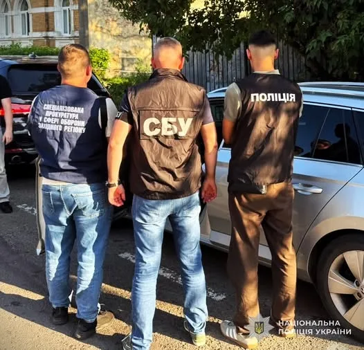 image У Дрогобичі затримали чоловіка, який за 1300 доларів обіцяв «вирішити питання» зі вступом у коледж