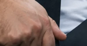 У Львові інструктор навчального авто їхав без паска безпеки