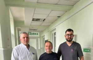 Хірурги Університетської лікарні ЛНМУ провели двоетапну операцію пацієнту з чотирма грижами Хірурги Університетської лікарні ЛНМУ провели двоетапну операцію пацієнту з чотирма грижами
