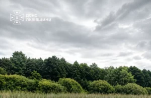 У Івано-Франковому рятувальники визволили жінку з болотистої місцевості У Івано-Франковому рятувальники визволили жінку з болотистої місцевості