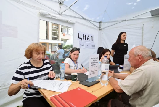 У Львові виїзні ЦНАПи надали 792 консультації мешканцям будинків, пошкоджених ракетним ударом
