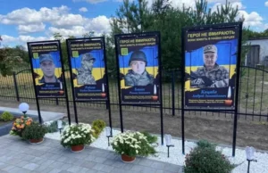 У Старому Милятині відкрили Алею слави на честь полеглих захисників У Старому Милятині відкрили Алею слави на честь полеглих захисників