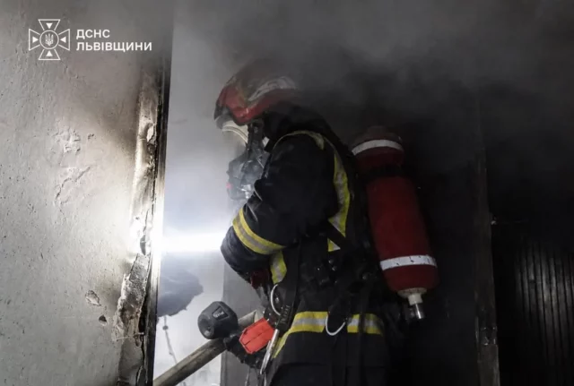 image На Львівщині загасили пожежу в житловому будинку у Великому Любіні