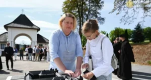 В Унівській лаврі відкрили тактильну мініскульптуру монастиря