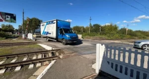У Брюховичах перекриють залізничний переїзд: зміниться рух автобуса № 67
