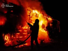 У Переволочній на Золочівщині рятувальники загасили пожежу житлового будинку