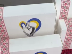 У Великих Мостах дітям полеглих захисників вручили кулони «Батьківське серце» У Великих Мостах дітям полеглих захисників вручили кулони «Батьківське серце»