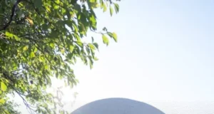У центрі «Незламні матусі» у Львові облаштовують перше мобільне укриття