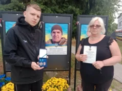 Василя Бурка з Великомостівської громади посмертно відзначили «Комбатантським хрестом» Василя Бурка з Великомостівської громади посмертно відзначили «Комбатантським хрестом»