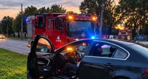 У Львові рятувальники допомогли водієві, якому стало зле за кермом