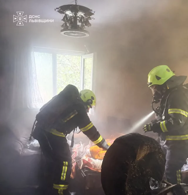 image У селі Старий Кропивник ліквідували пожежу в житловому будинку