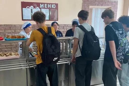 Як організували безоплатне харчування у гімназії №12 Шептицької громади