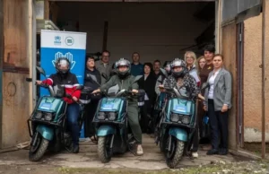 Благодійний фонд передав скутери соцпрацівникам сіл Орів, Доброгостів та Уличне Благодійний фонд передав скутери соцпрацівникам сіл Орів, Доброгостів та Уличне