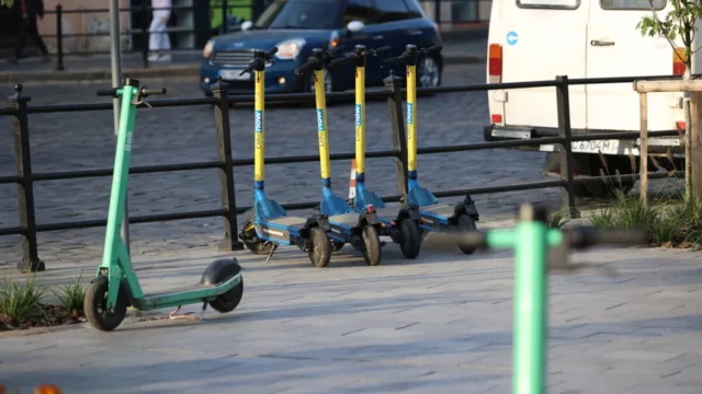 image У Львові за 16 тижнів до лікарень потрапили 233 травмовані електросамокатники