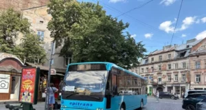 На маршруті №67 Львів – Брюховичі додали великий автобус
