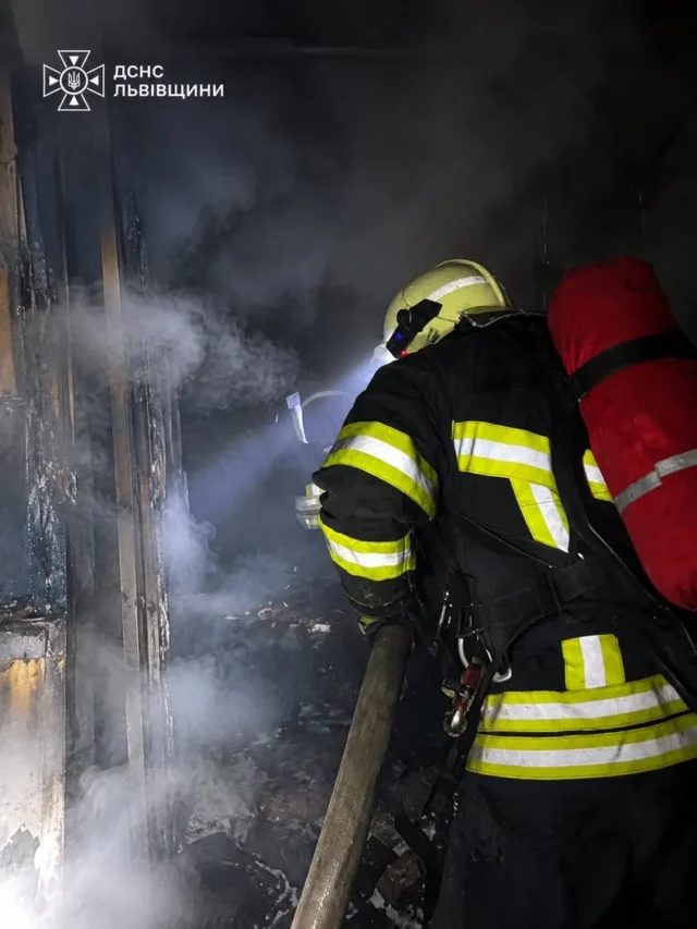 У Шептицькому районі загорівся підвал п’ятиповерхівки на вулиці Івасюка