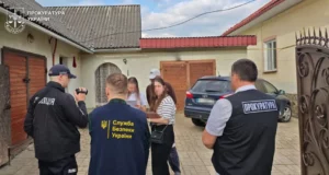 На Львівщині судитимуть експосадовицю управління освіти через переплату за дрова