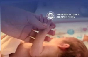 У Львові медики виходжують недоношену Анну, яка народилася на 28 тижні