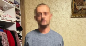 У Львові засудили нападника, який погрожував продавчині іграшковим пістолетом у алкомаркеті