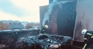 У Львові загасили пожежу на терасі двоповерхового будинку