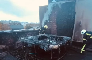 У Львові загасили пожежу на терасі двоповерхового будинку
