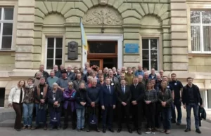 Благодійники з Британії передали Університетській лікарні ендоскопічне обладнання для трансплантації печінки