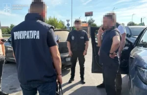 На Львівщині судитимуть ексначальника митного відділу за схему з «оплатою» за розмитнення авто