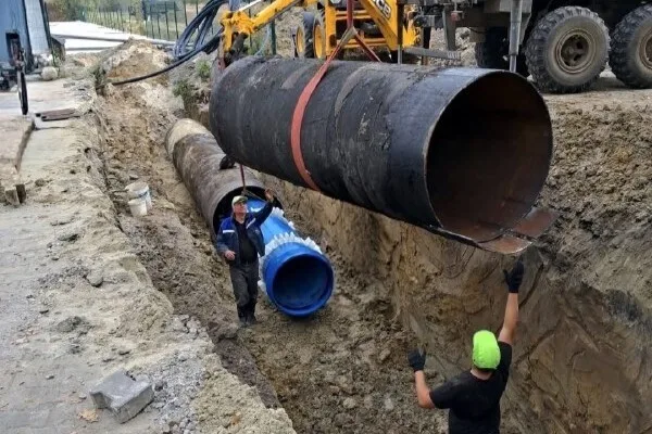 image Львівводоканал завершує укладання нового магістрального водогону під дорогою