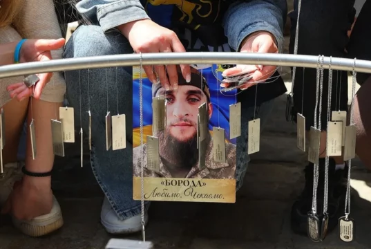 У центрі Львова на «Місці надії» розмістили 860 жетонів полонених і зниклих безвісти захисників