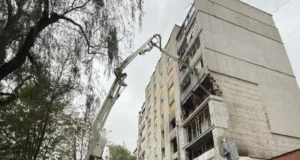 У Львові відновлюють будинки, зруйновані ракетним ударом на Патона і Виговського