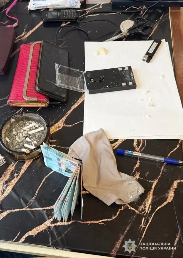 image У Львові затримали жінку, яку підозрюють у збуті метадону