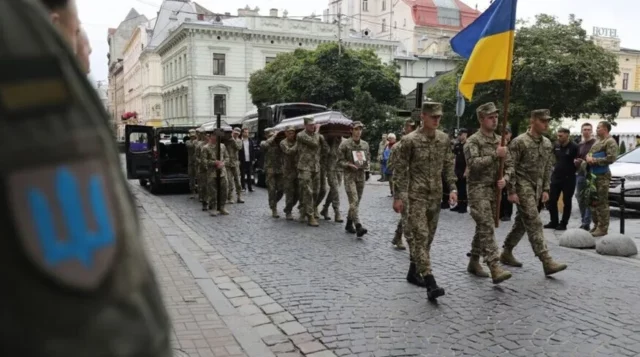 image 20 жовтня Львів попрощається з воїнами Юрієм Скакуном, Адріаном Ліщинським та Володимиром Улашиним