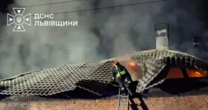 У селі Бірки на Яворівщині рятувальники загасили пожежу будівлі