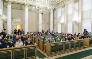 Львівська облрада просить уряд профінансувати зарплати шкільних кухарів Львівська облрада просить уряд профінансувати зарплати шкільних кухарів
